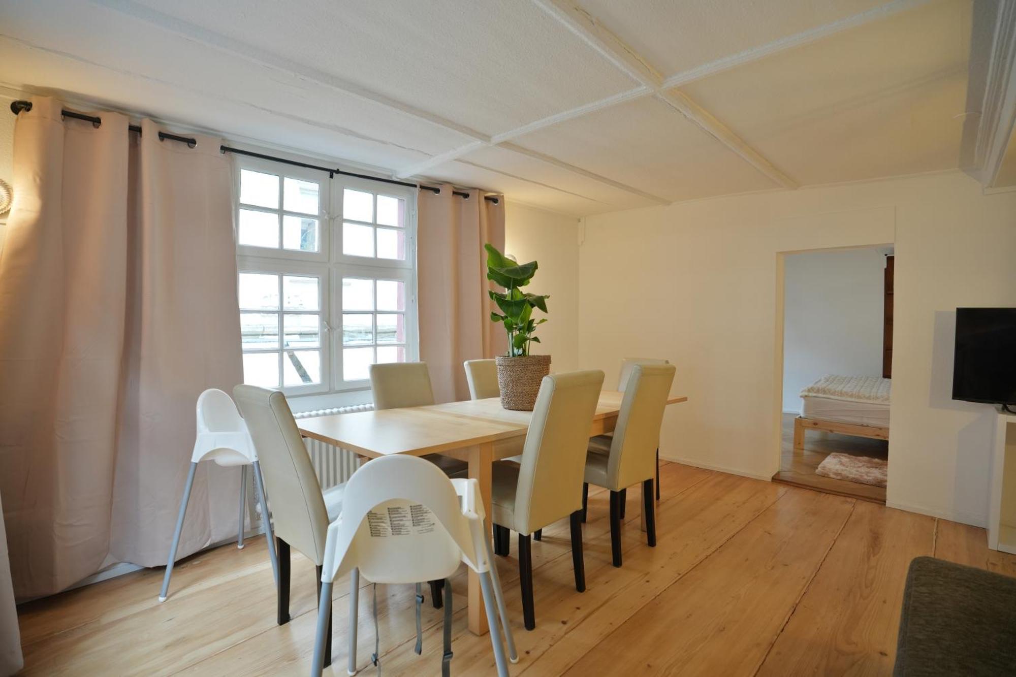 Cozy City Center, 4 Bedroom- 120Sq, 5Min Walk To Main Station Basileia Exterior foto